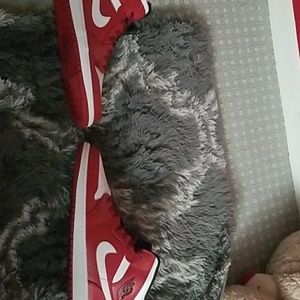 Jordan 1s " gym red"